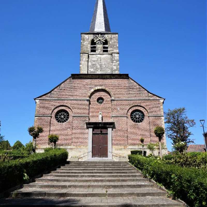 Onze Lieve Vrouw Hemelvaartkerk Steenhuize ©Magda De Leeuw