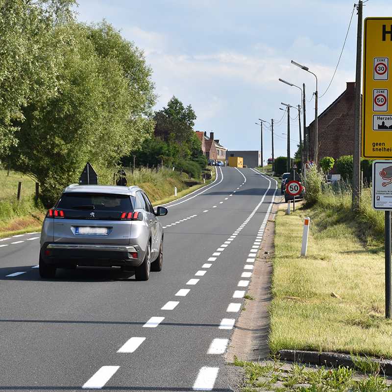 N42 aan de Witte Brug op de grens tussen Sint-Lievens-Esse en Zottegem ©Damien De Leeuw