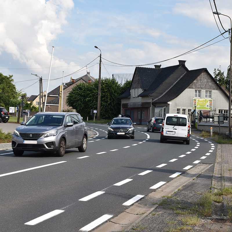 De gevaarlijke bochten van de N42 in Sint-Lievens-Esse ©Damien De Leeuw